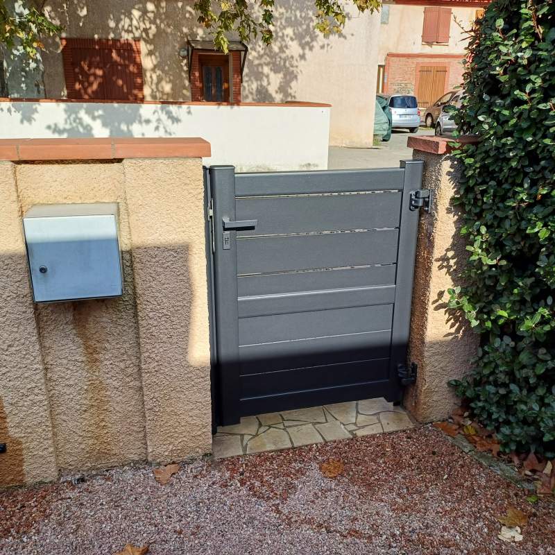 Photo de notre réalisation : REMPLACEMENT PORTAIL