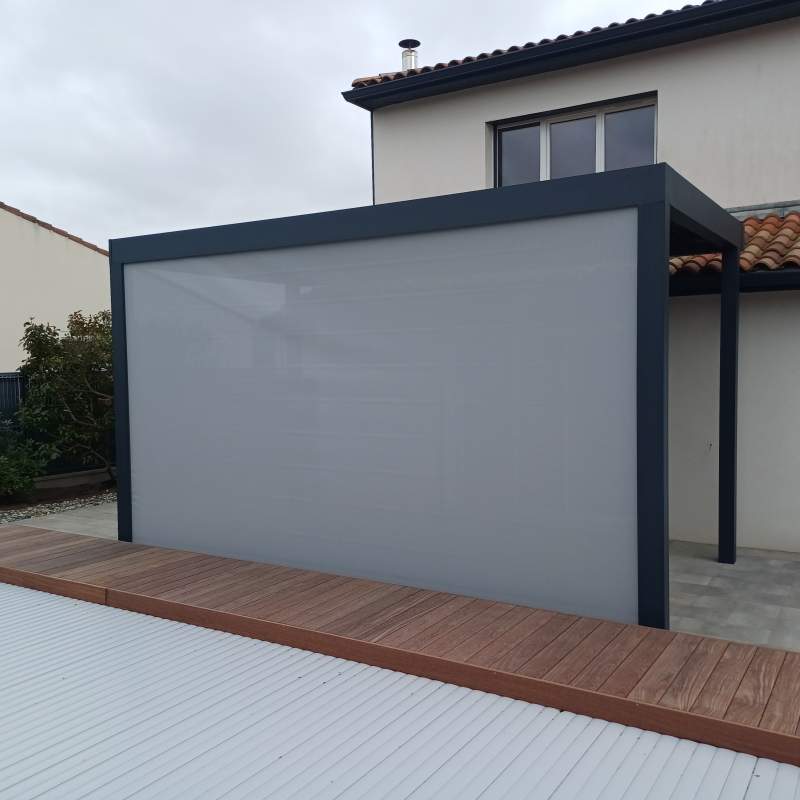 Photo de notre réalisation : PERGOLAS BIOCLIMATIQUE