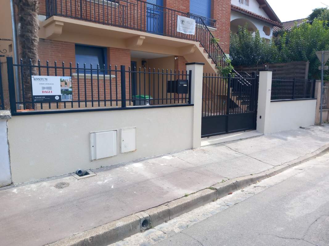 Photo de notre réalisation : PORTAIL TRADITION 