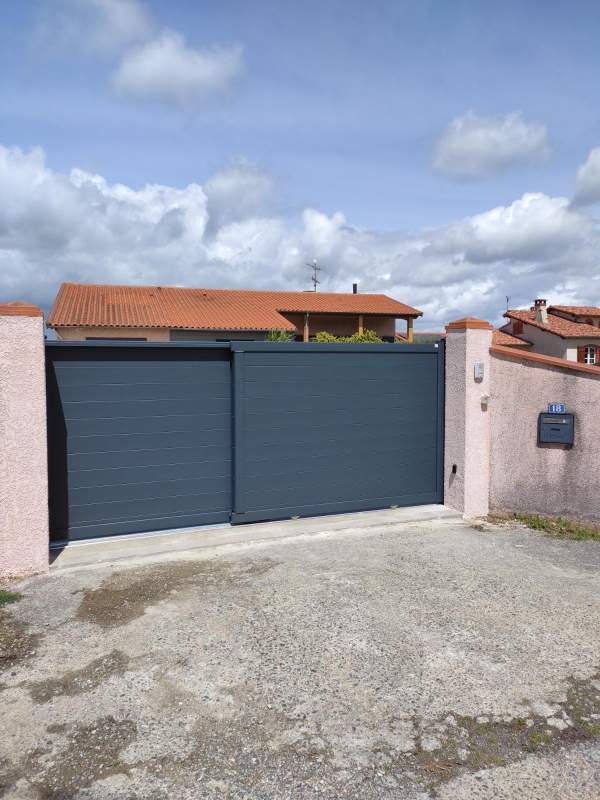 Photo de notre réalisation : PORTAIL TECHNIQUE