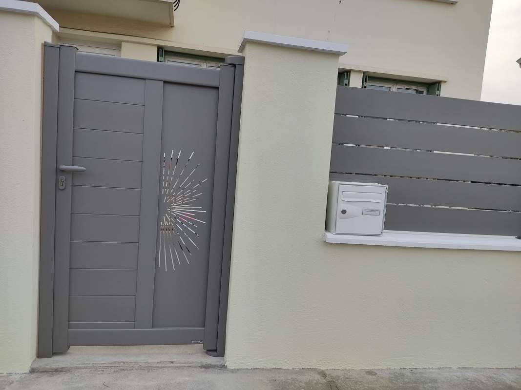 Photo de notre réalisation : PORTAIL KOSTUM