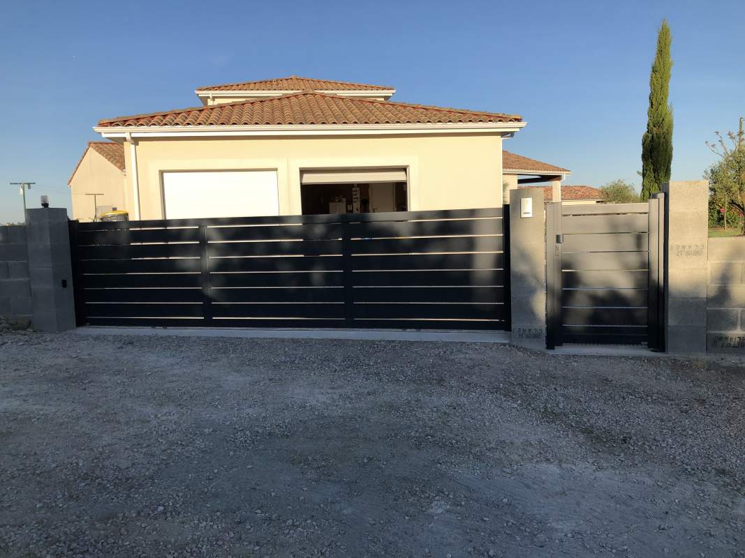 Photo de notre réalisation : PORTAIL KOSTUM