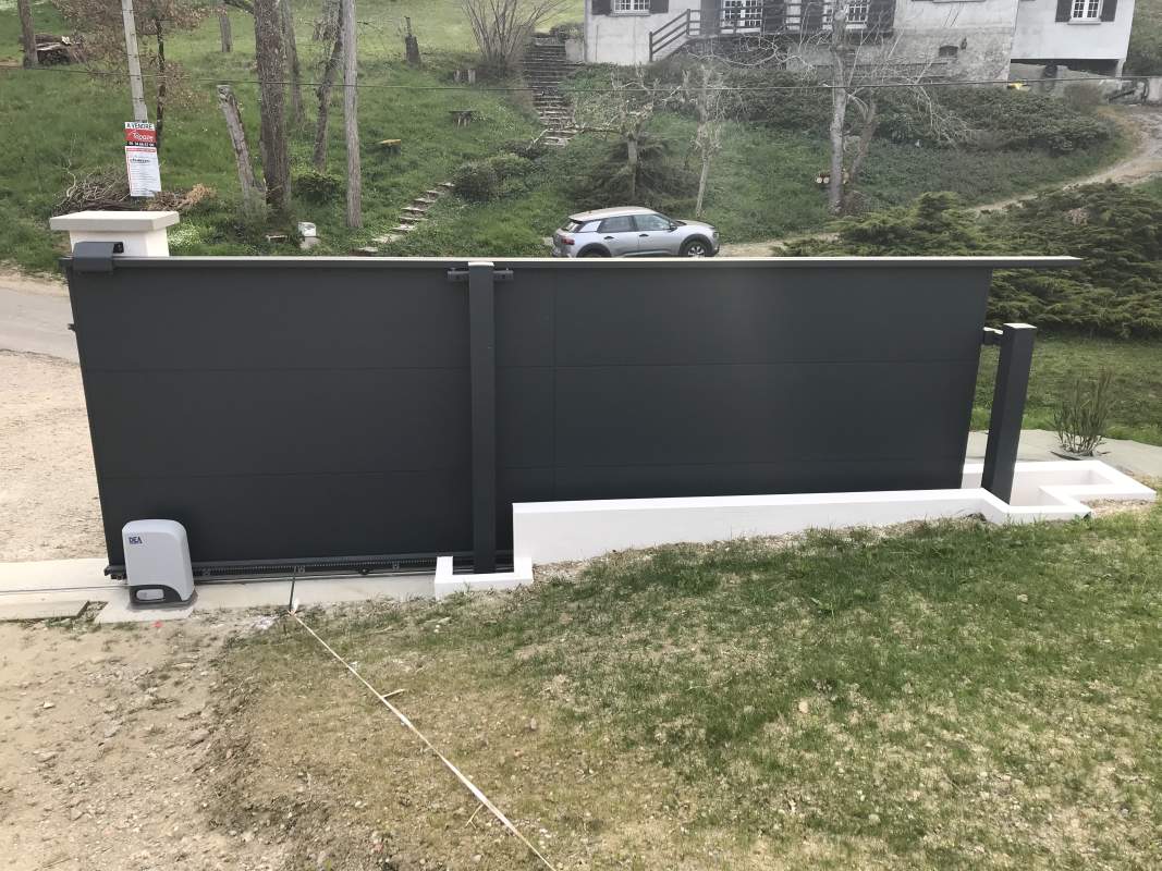 Photo de notre réalisation : PORTAIL ARCHITECTE