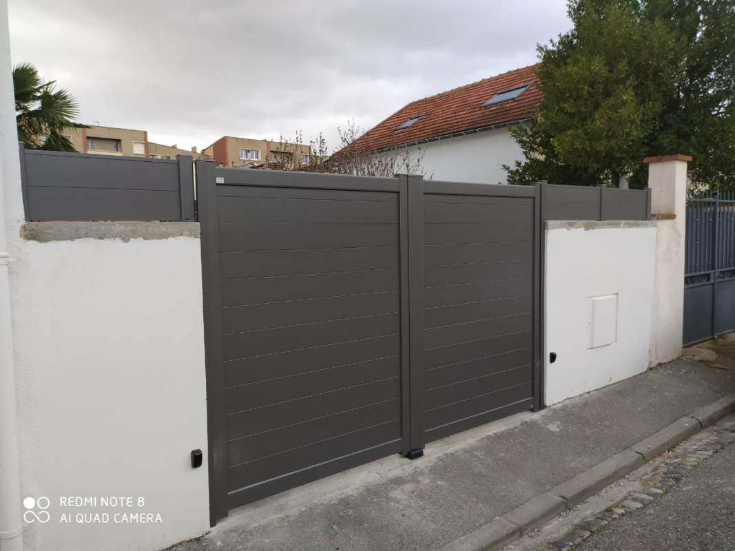 Photo de notre réalisation : PORTAIL KOSTUM