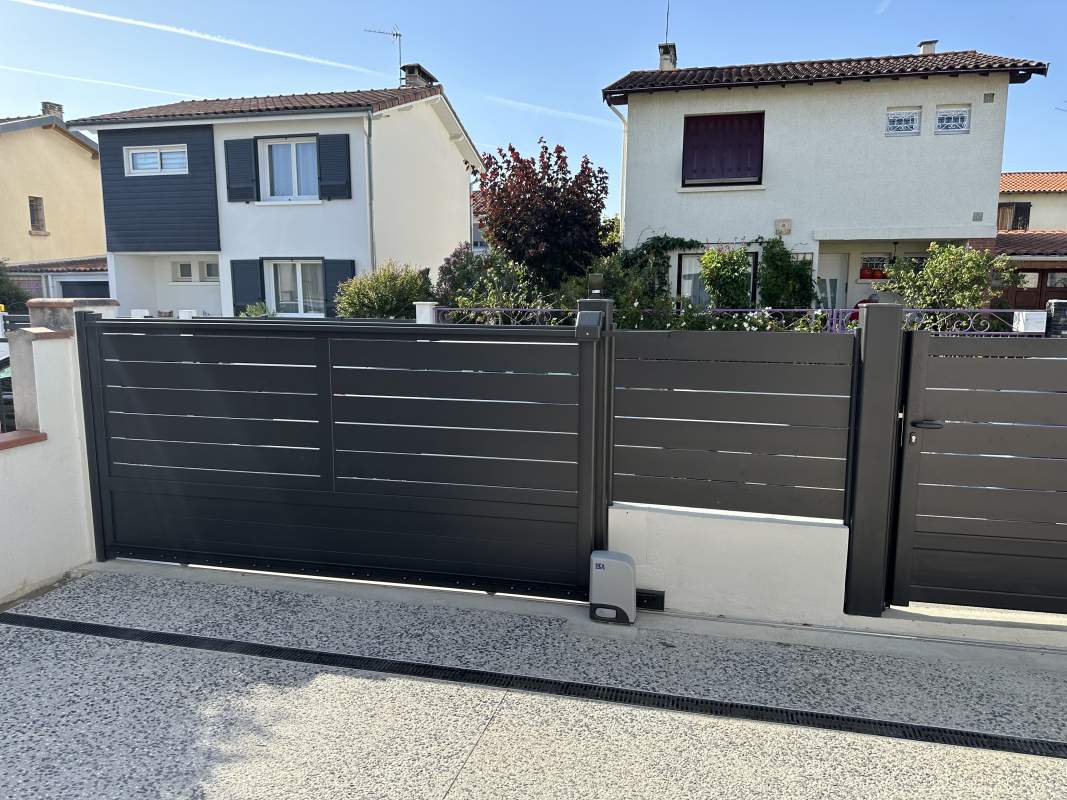 Photo de notre réalisation : RÉNOVATION D’UNE ENTRÉE 