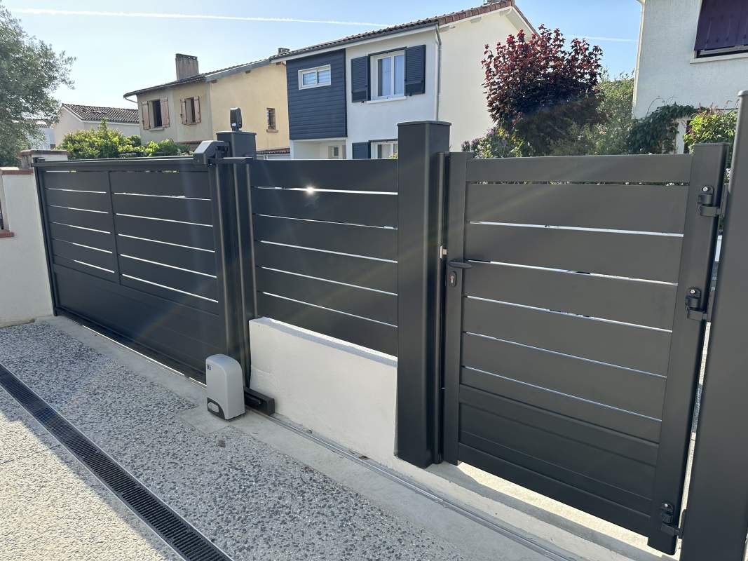 Photo de notre réalisation : RÉNOVATION D’UNE ENTRÉE 