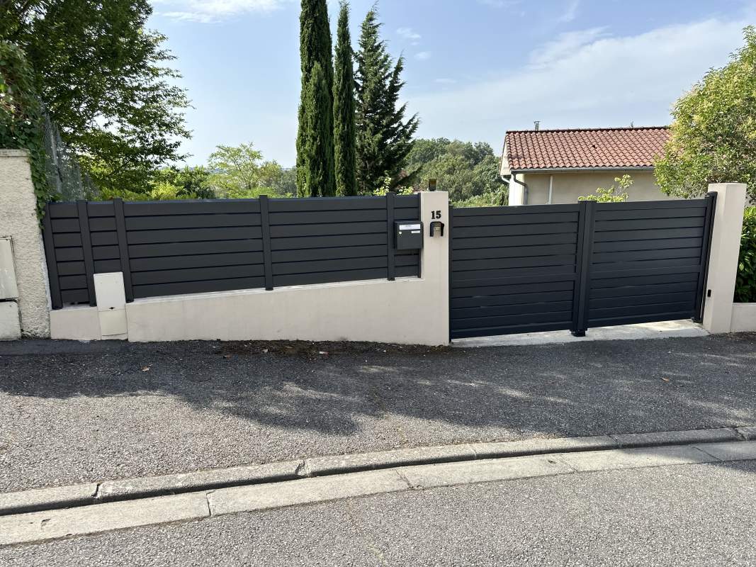 Photo de notre réalisation : PORTAIL KOSTUM