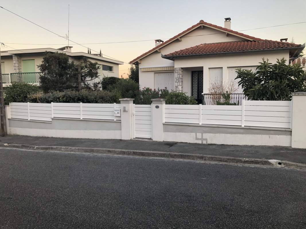 Photo de notre réalisation : PORTAIL KOSTUM