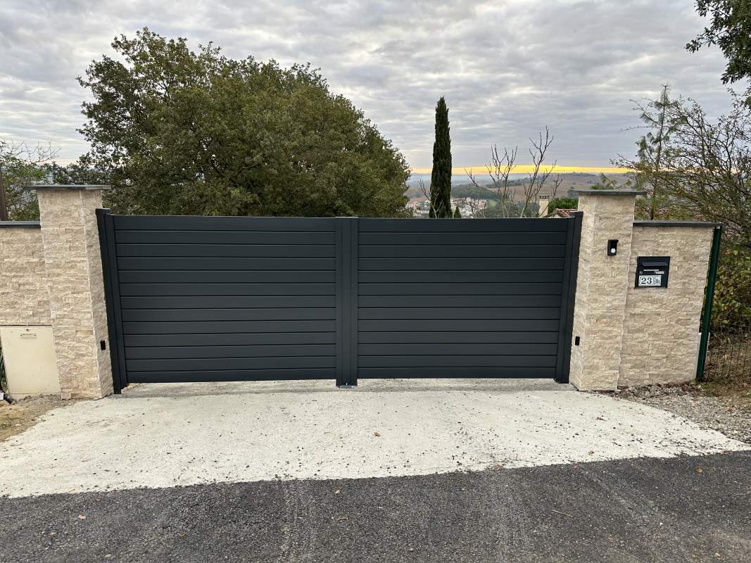 Photo de notre réalisation : PORTAIL  CREATIV LA TOULOUSAINE