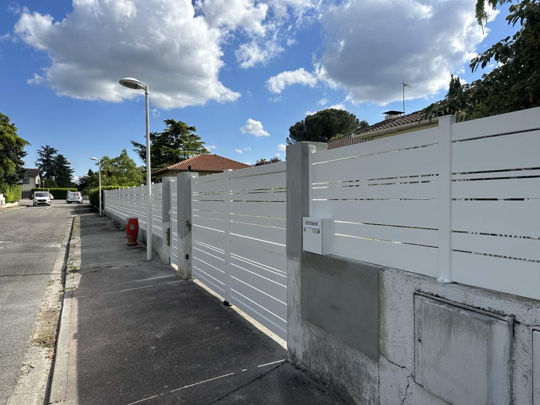 Photo de notre réalisation : PORTAIL ET CLÔTURE
