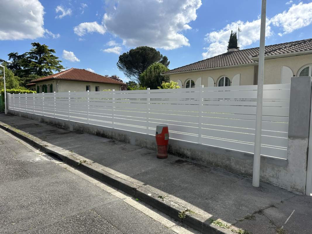 Photo de notre réalisation : PORTAIL ET CLÔTURE