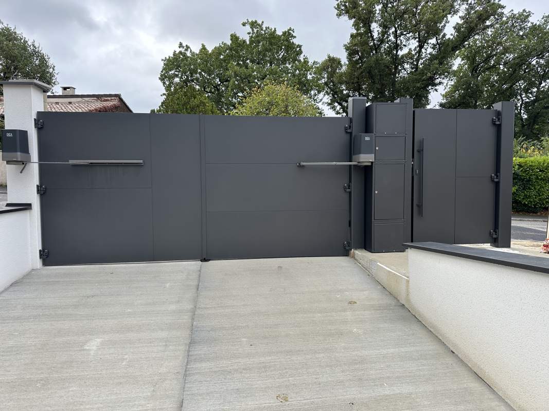 Photo de notre réalisation : PORTAIL ARCHITECTE