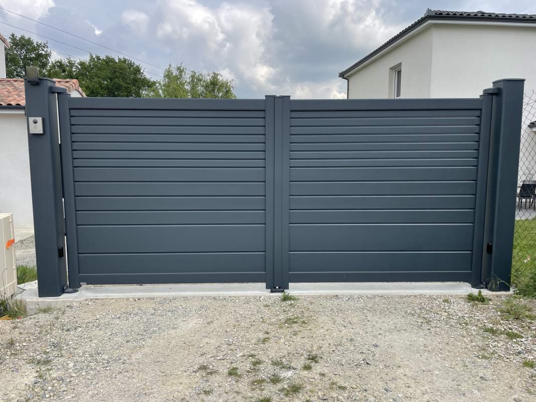 Photo de notre réalisation : PORTAIL KOSTUM