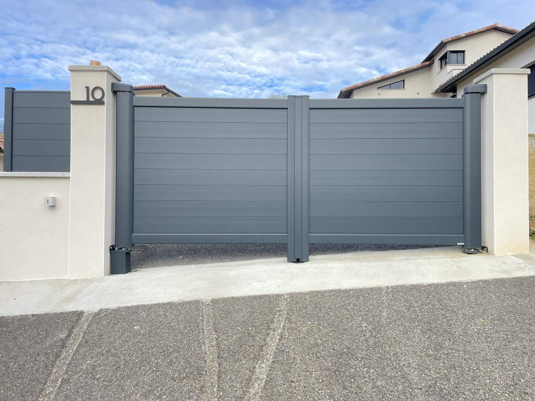 Photo de notre réalisation : PORTAIL TECHNIQUE