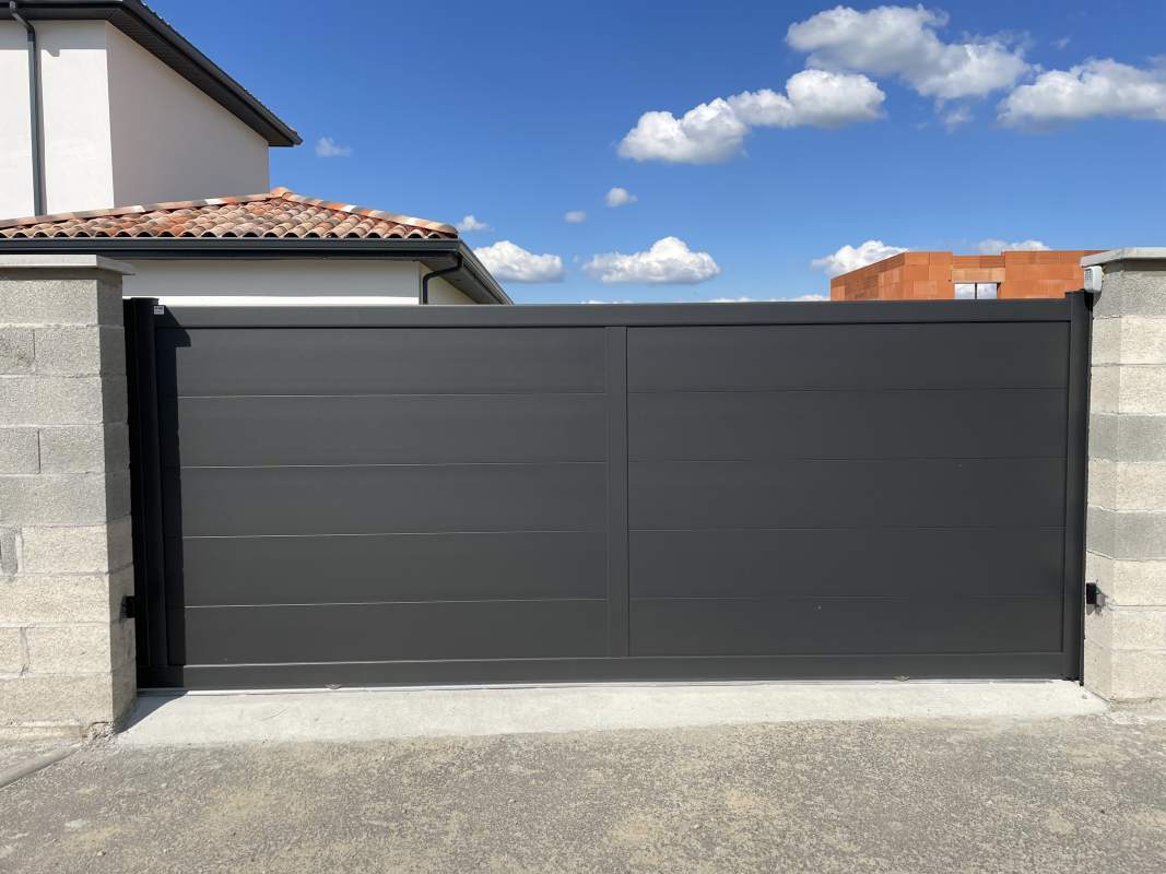 Photo de notre réalisation : PORTAIL KOSTUM