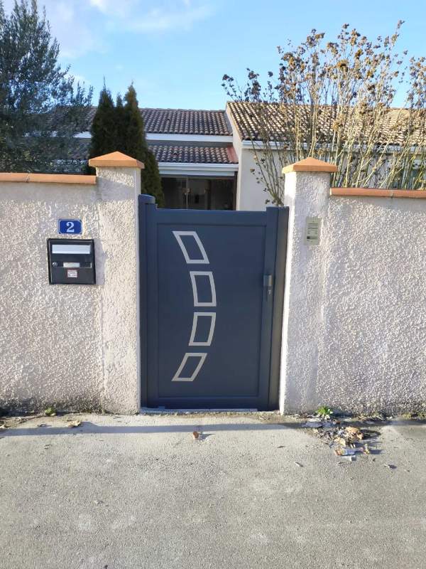 Photo de notre réalisation : PORTAIL KOSTUM