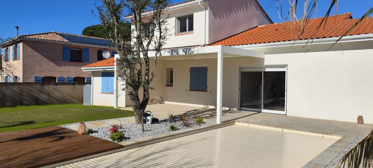 Photo de notre réalisation : PERGOLAS 